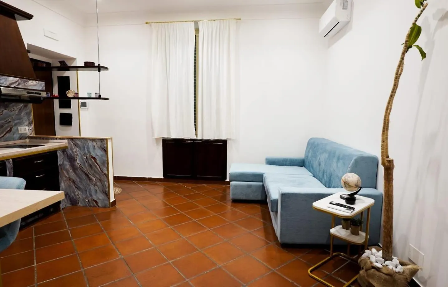 The Renaissance Apartment Naples
