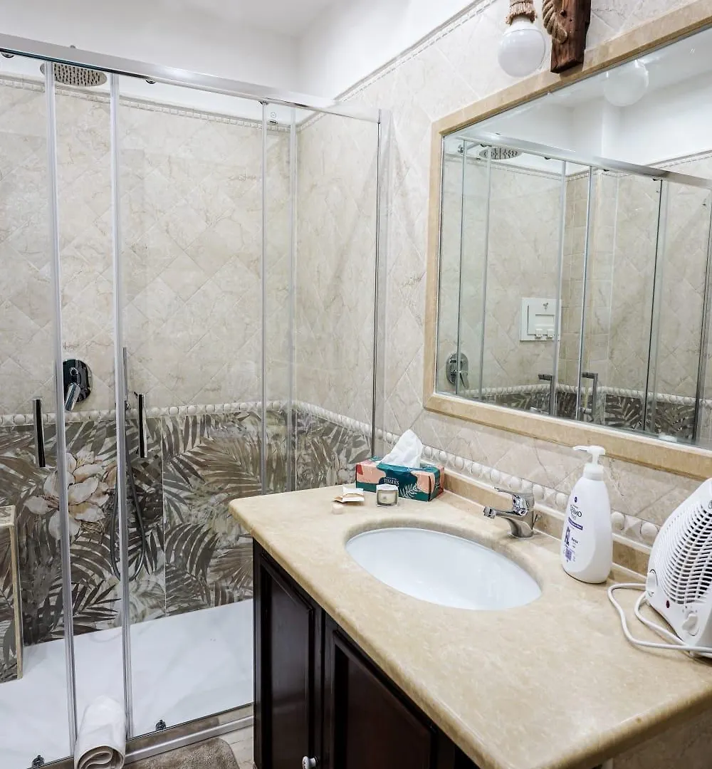 Apartament The Renaissance Neapol 0*,